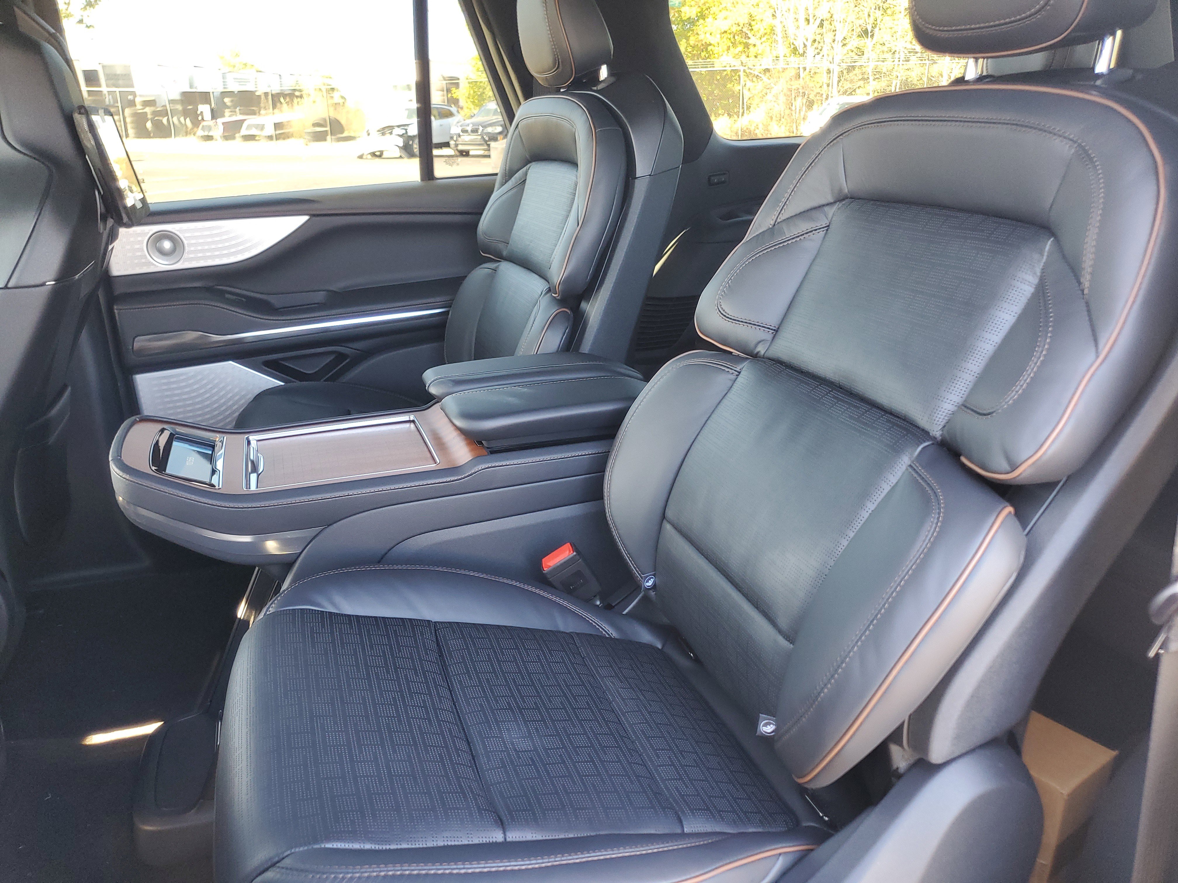 New 2025 Lincoln Navigator L Black Label image 31