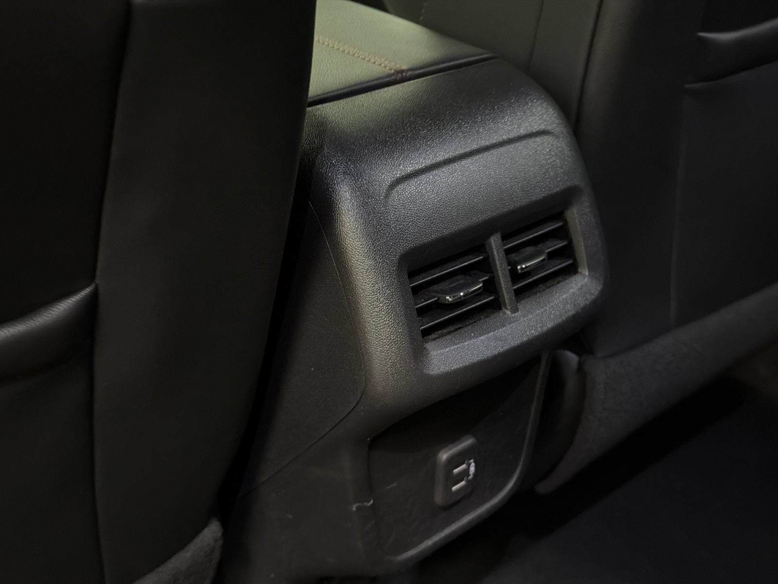 Used 2023 Chevrolet Equinox RS FWD image 21