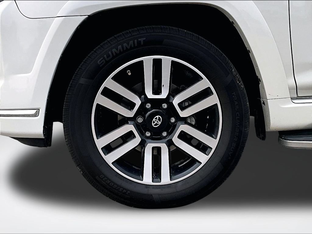 Used 2020 Toyota 4Runner Limited RWD image 10