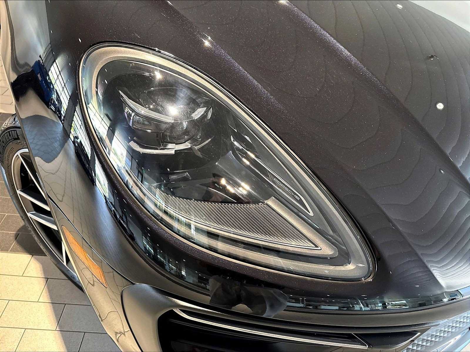 Used 2026 Porsche Macan AWD/4WD image 15