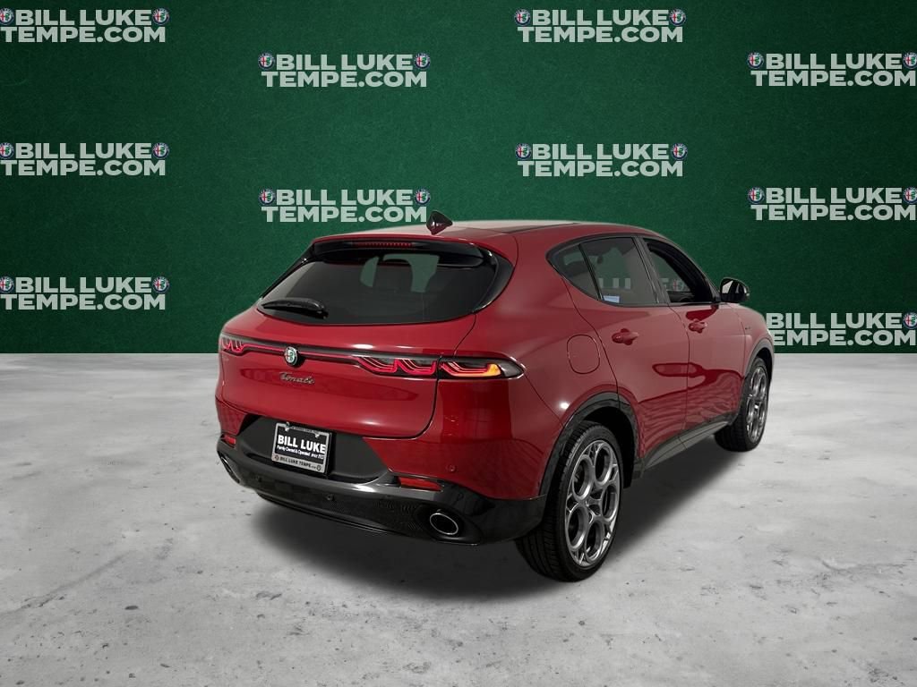 Used 2024 Alfa Romeo Tonale Veloce AWD/4WD image 8