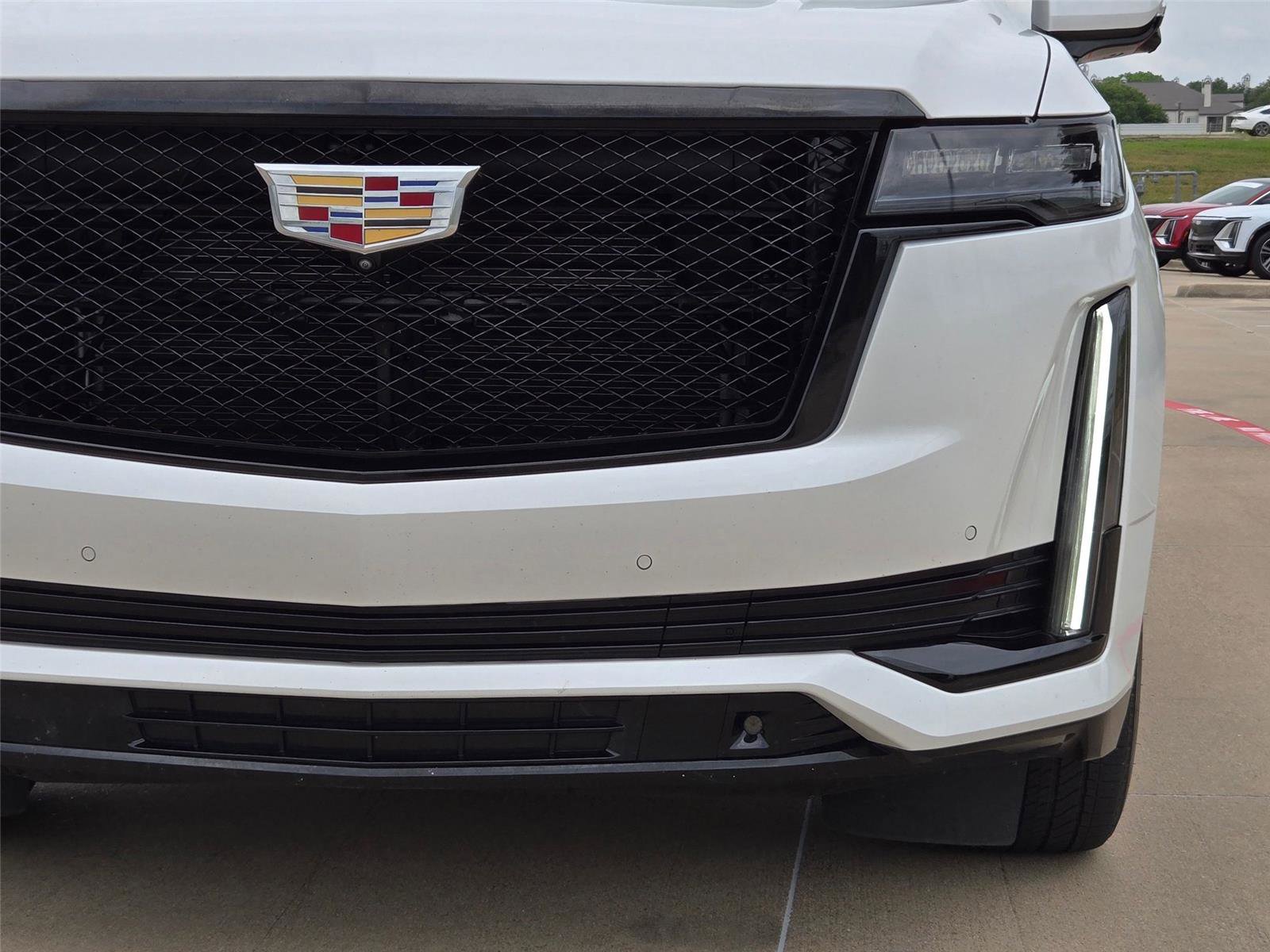 Certified 2024 Cadillac Escalade Sport Platinum w/ LPO, ONYX Package AWD/4WD image 6