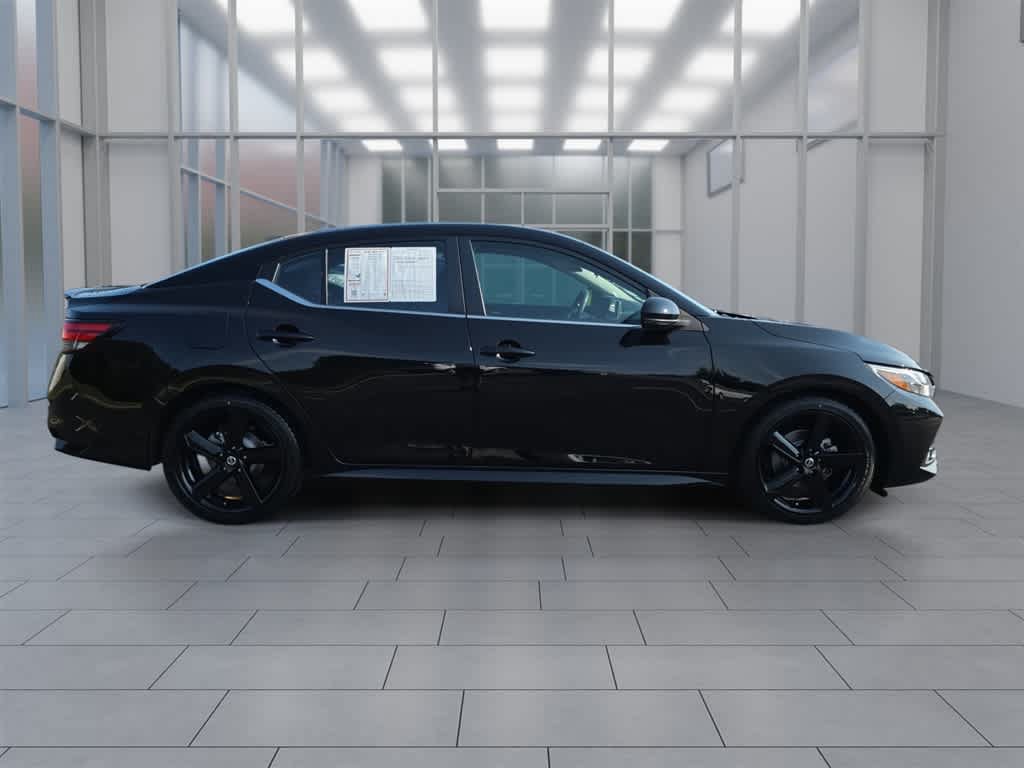Used 2023 Nissan Sentra SR w/ Midnight Edition Package FWD image 2