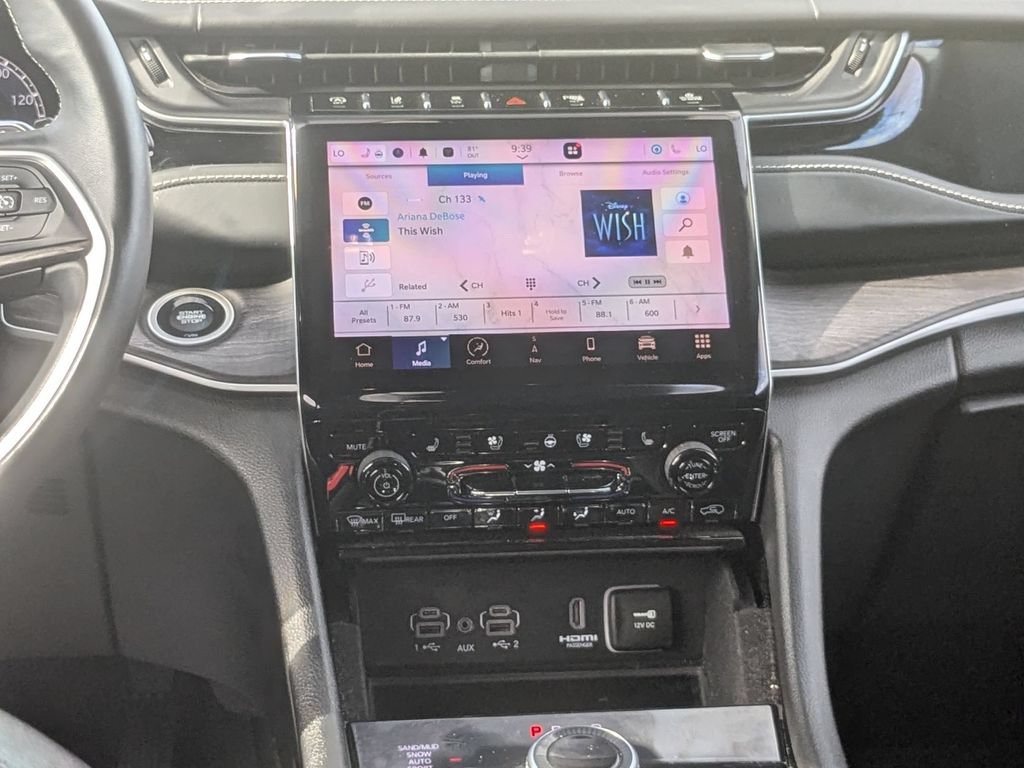 Certified 2022 Jeep Grand Cherokee L Limited w/ Luxury Tech Group II AWD/4WD image 27