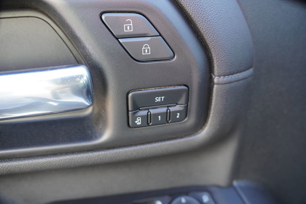 Certified 2022 Chevrolet Silverado 3500 LTZ w/ Gooseneck/5TH Wheel Package image 23