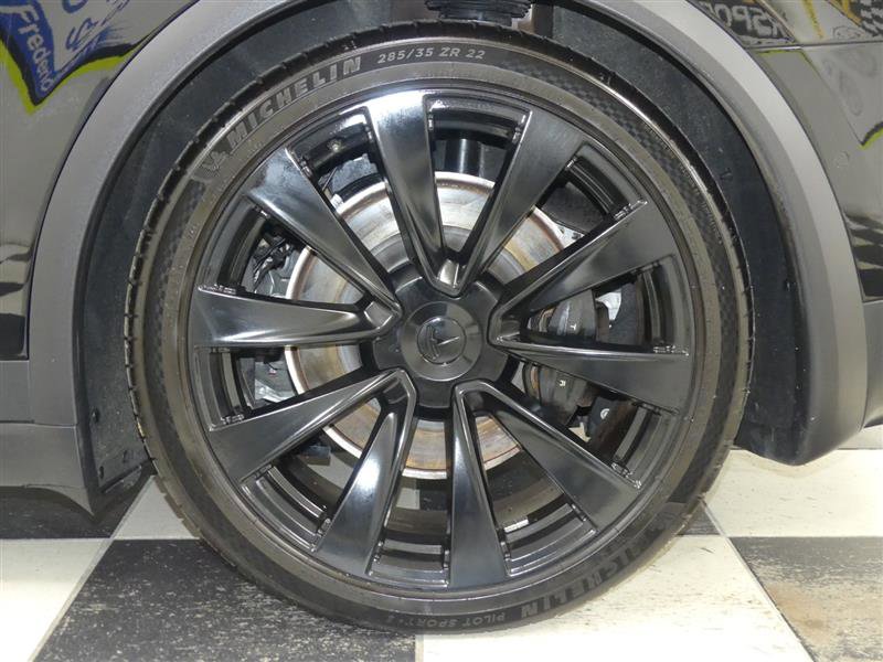 Used 2022 Tesla Model X image 28