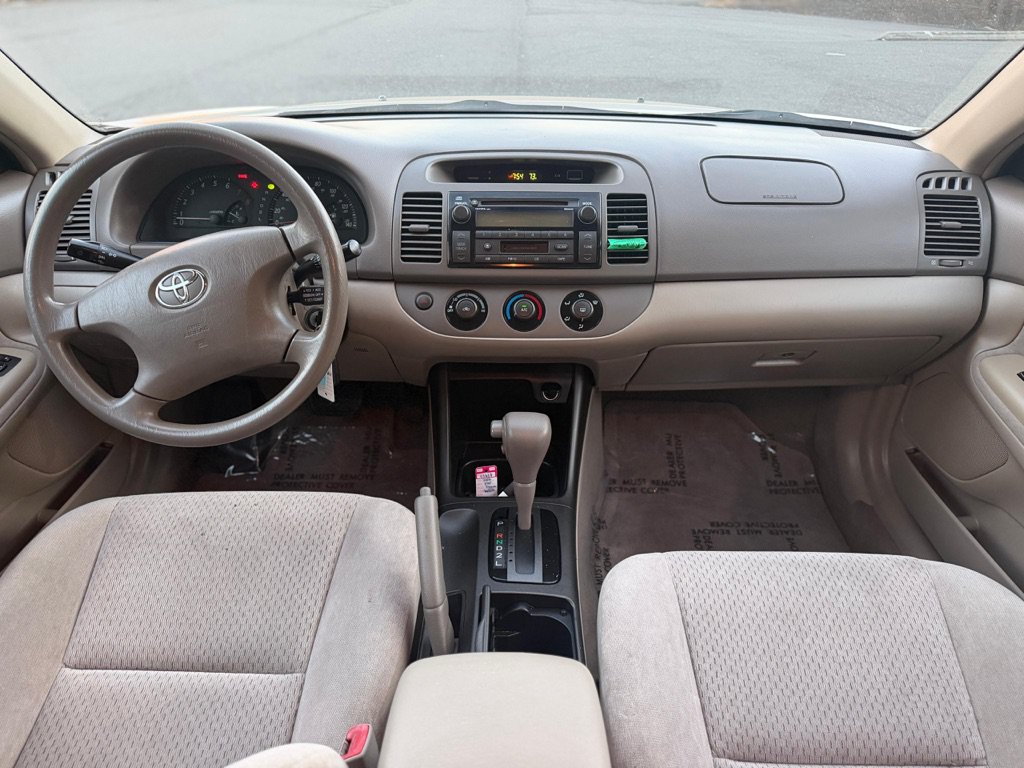 Used 2004 Toyota Camry FWD image 30
