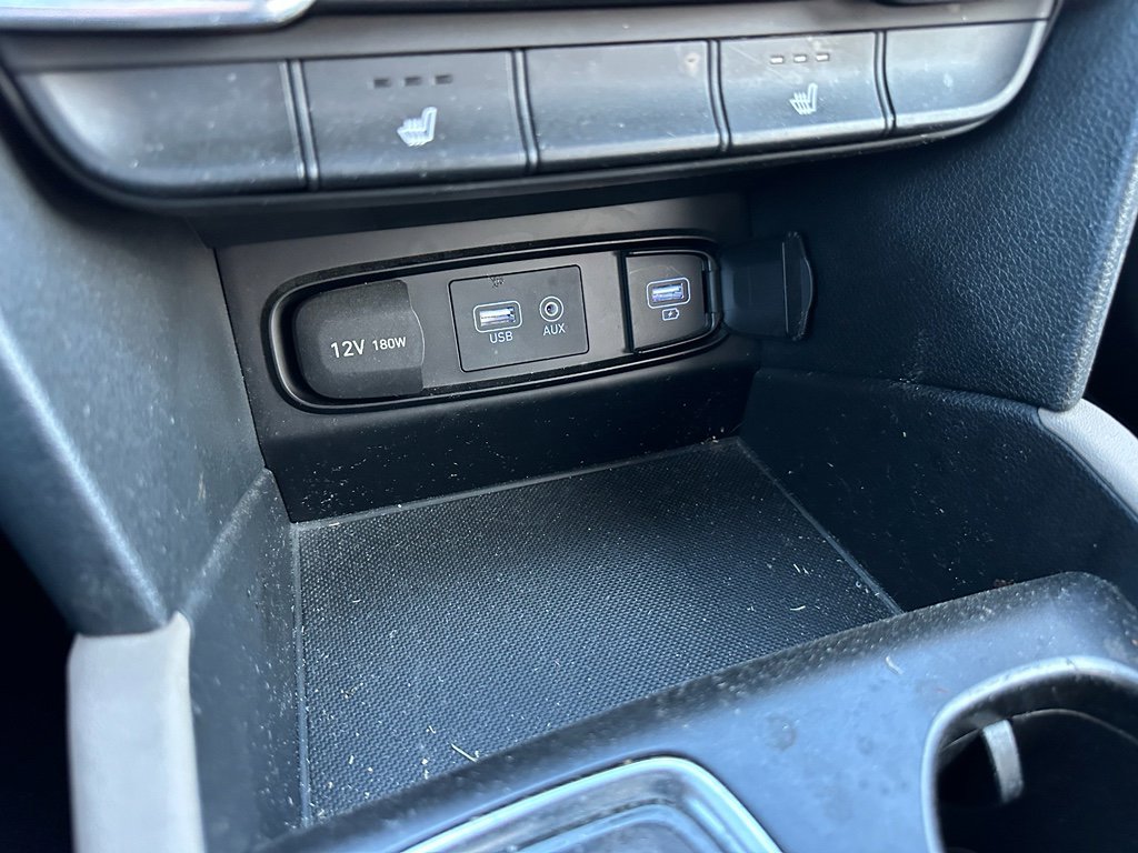 Used 2019 Hyundai Santa Fe SEL image 21