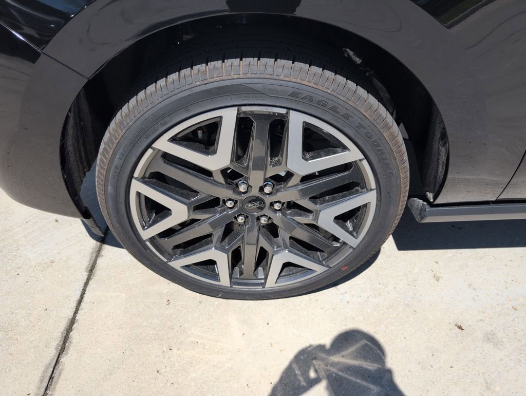 New 2026 Ford Expedition Platinum w/ Platinum Ultimate Package image 19