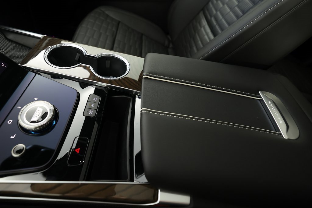 Used 2026 Cadillac Escalade ESV Platinum Luxury w/ LPO, Floor Liner Package image 42