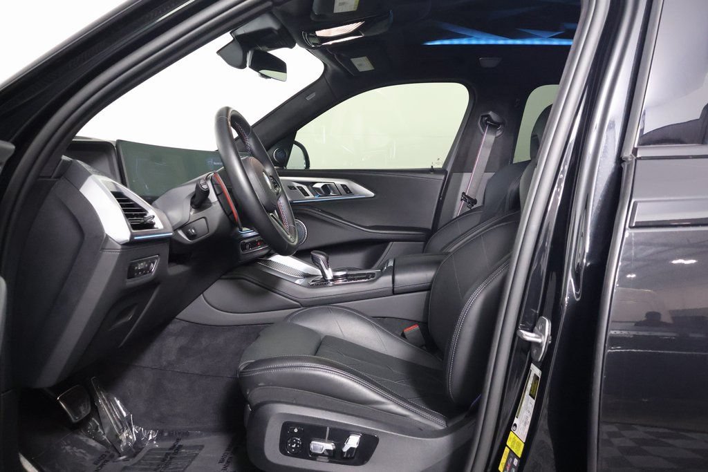 Certified 2023 BMW XM AWD/4WD image 10