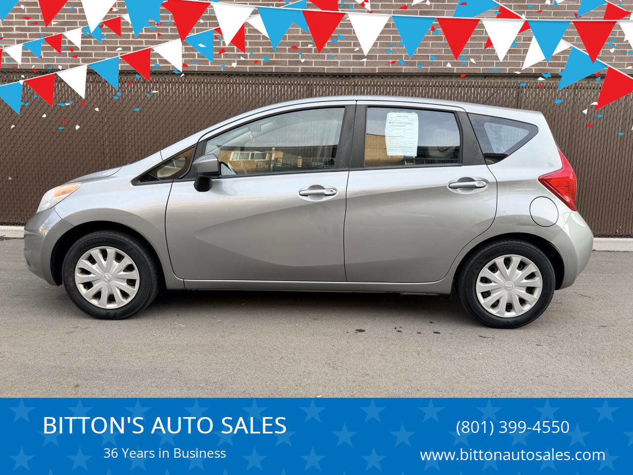 Used 2015 Nissan Versa Note SV image 1