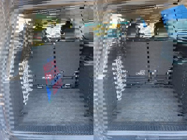 Used 2014 Chevrolet Suburban LT image 6