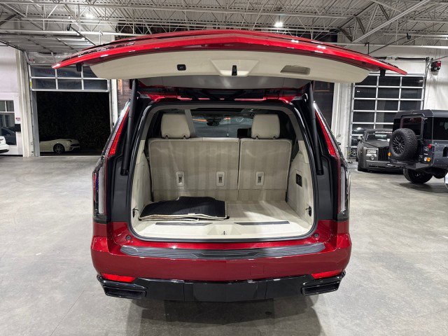 Used 2021 Cadillac Escalade Sport Platinum w/ Heavy-Duty Trailer Package image 16