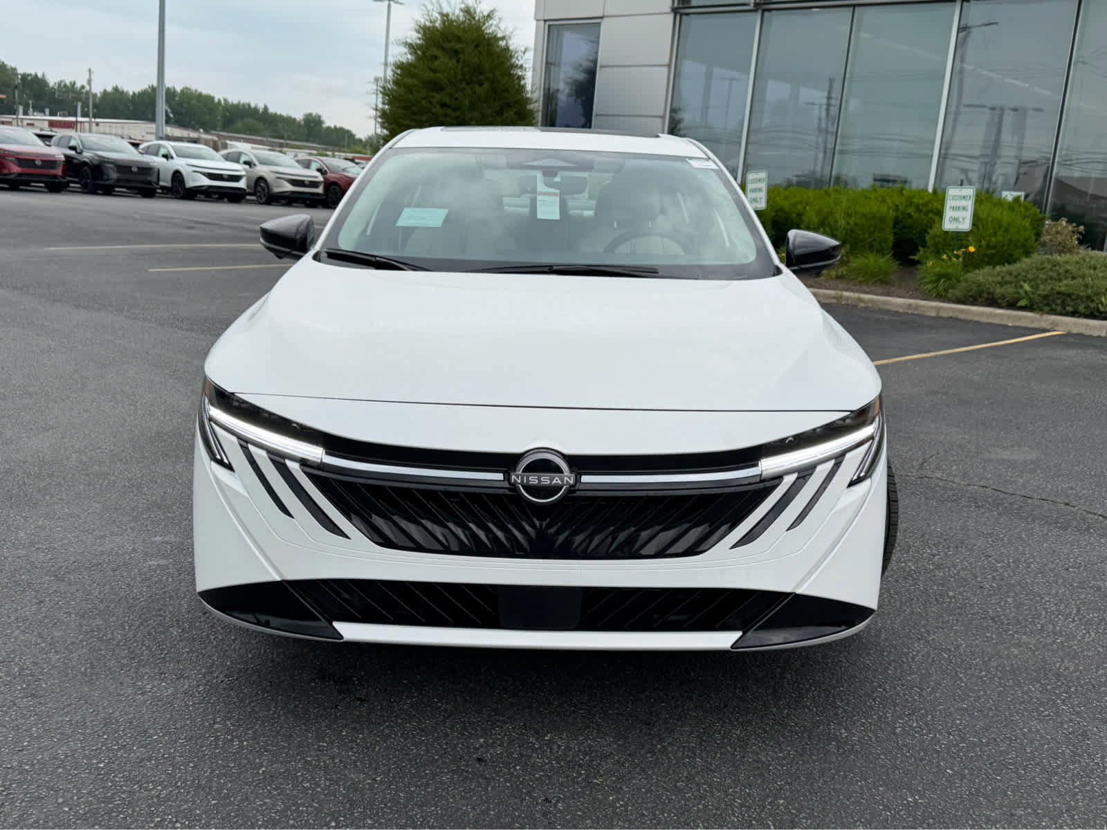 New 2026 Nissan Sentra SL FWD image 2