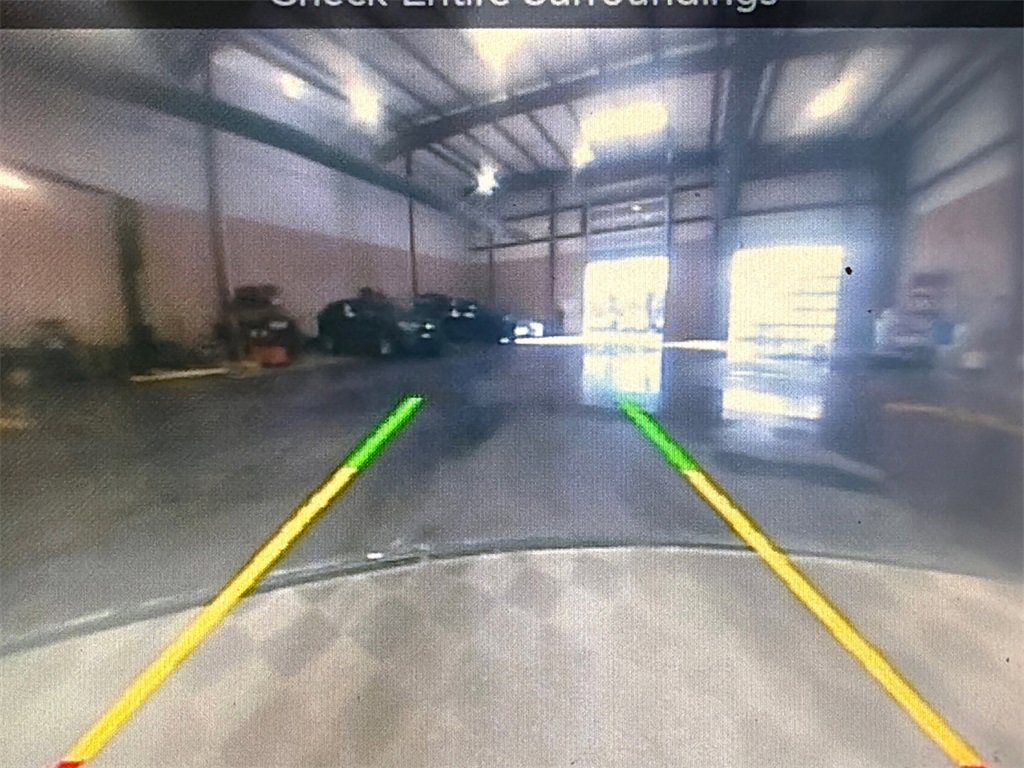 Used 2015 Dodge Challenger SXT Plus image 27