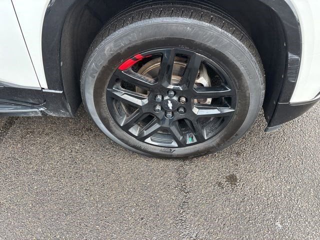 Used 2020 Chevrolet Traverse Premier image 48