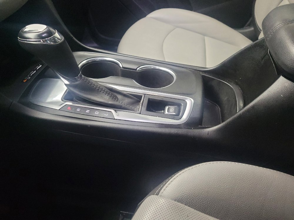 Used 2019 Chevrolet Equinox Premier FWD image 26