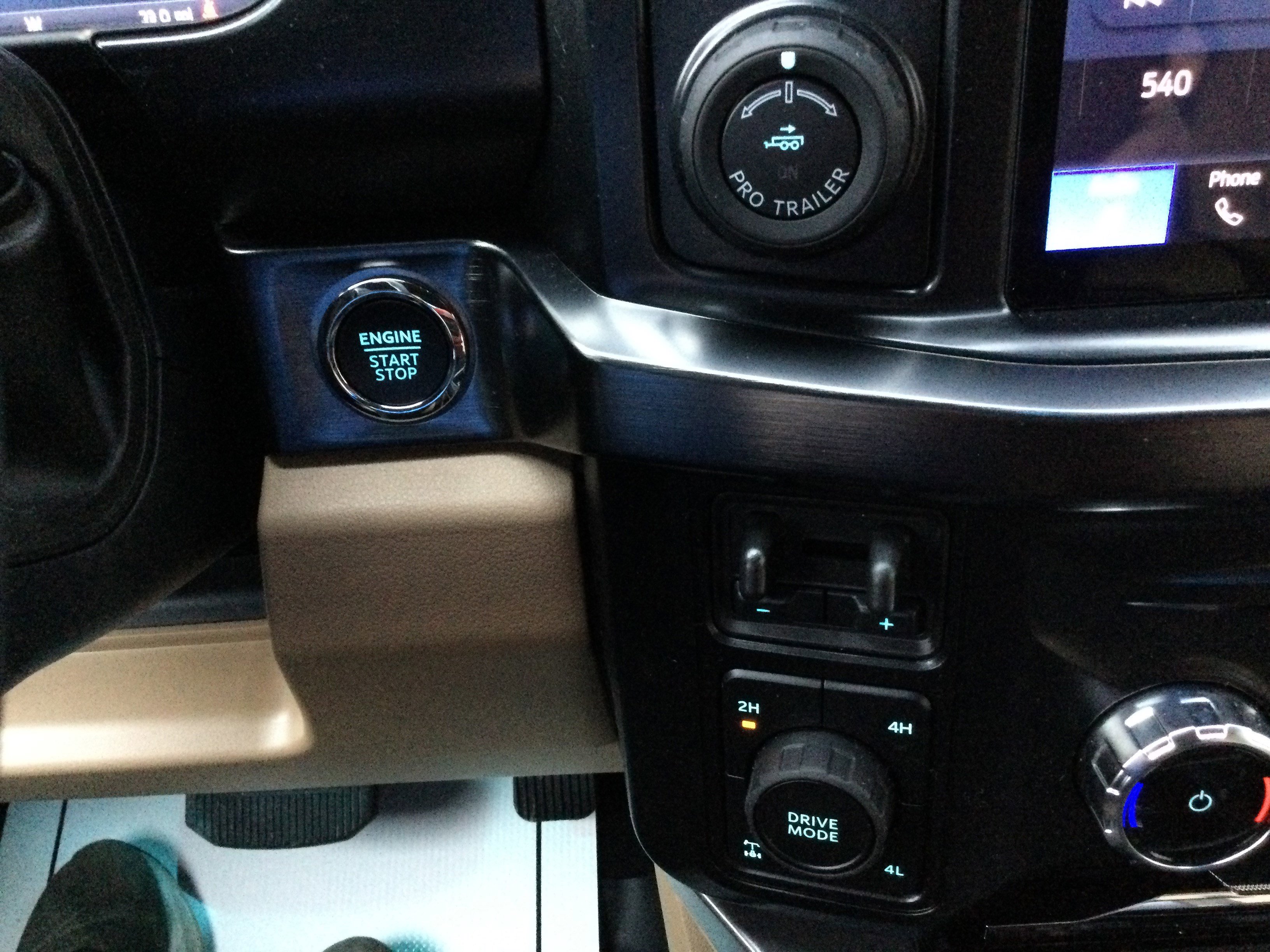 New 2026 Ford F350 Lariat w/ Lariat Ultimate Package image 15