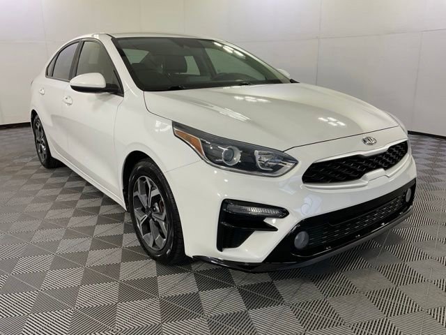 Used 2019 Kia Forte LXS FWD image 3