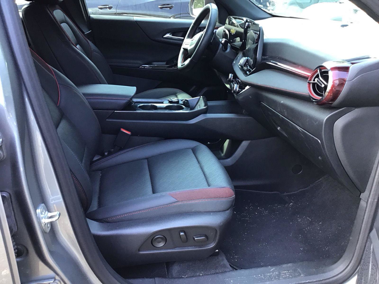 Used 2026 Chevrolet Equinox RS w/ Convenience Package III FWD image 6