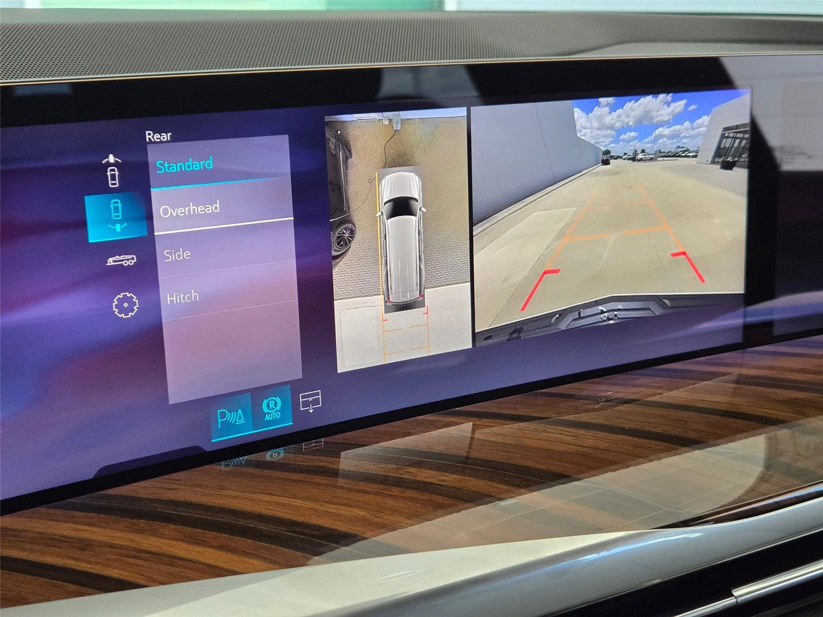 New 2026 Cadillac Escalade ESV Platinum Sport w/ LPO, Floor Liner Package AWD/4WD image 20