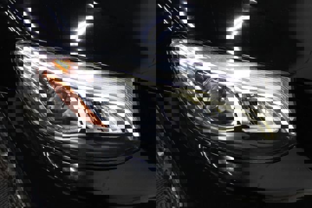 Used 2018 Mercedes-Benz GLC 300 Luxury w/ Multimedia Package image 26