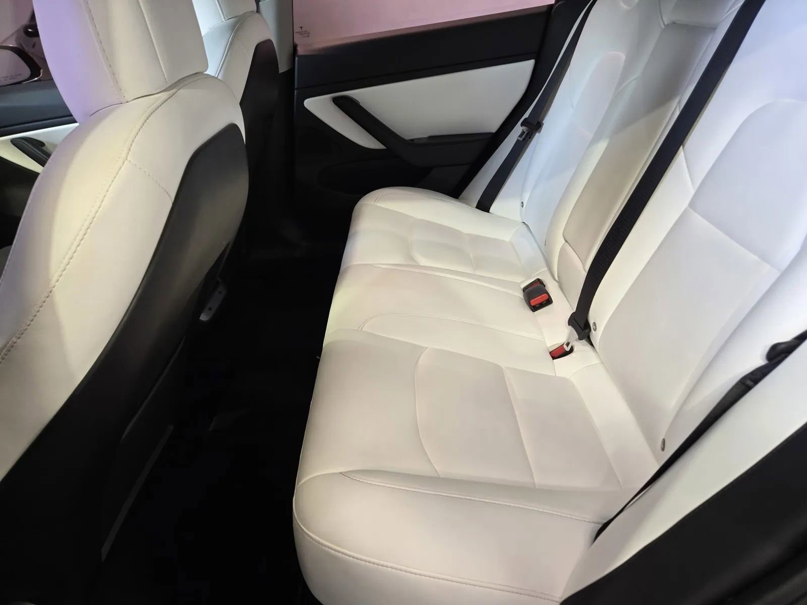 Used 2018 Tesla Model 3 Mid Range RWD image 12