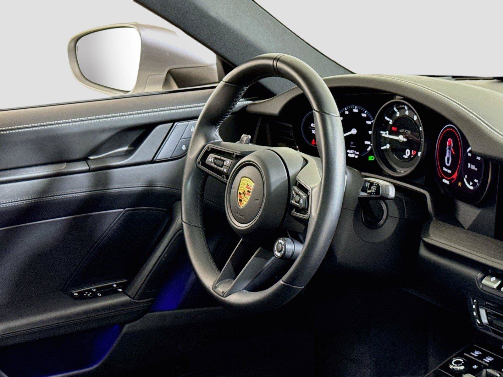 Used 2024 Porsche 911 Carrera GTS w/ Premium Package RWD image 27