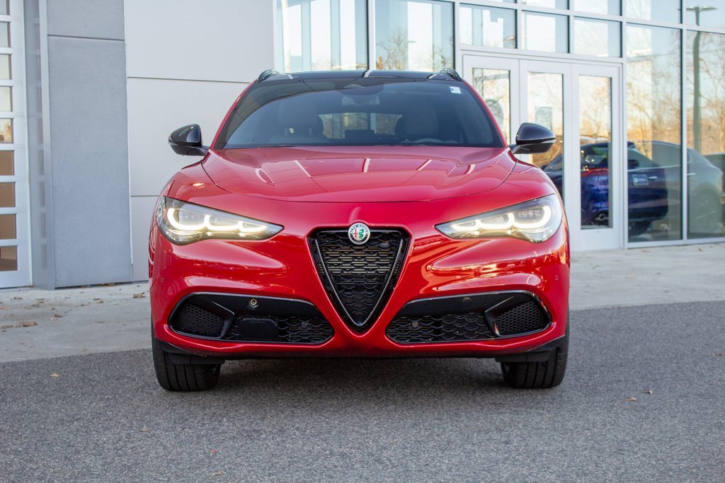 New 2025 Alfa Romeo Stelvio Sprint w/ Veloce Package image 2
