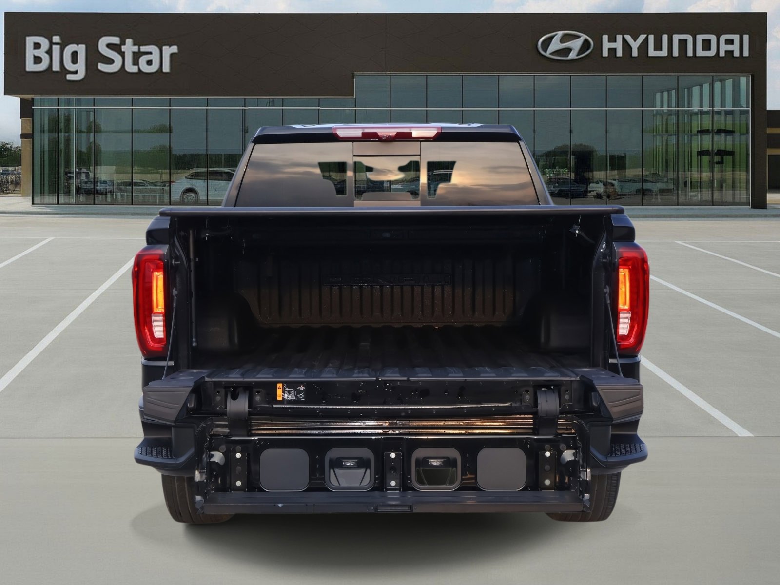 Used 2024 GMC Sierra 1500 Denali w/ Technology Package image 8