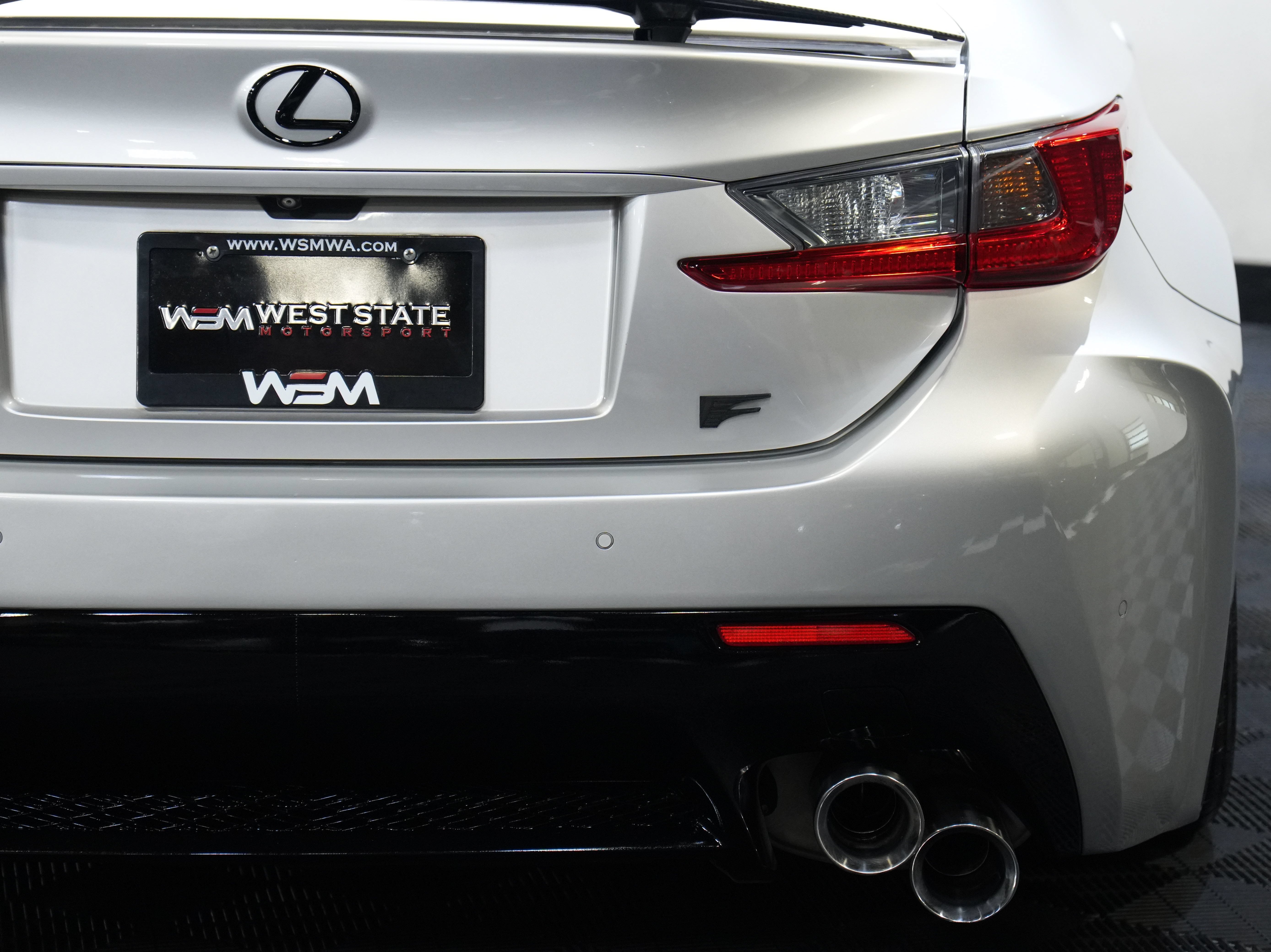 Used 2015 Lexus RC F w/ Performance Package RWD image 17