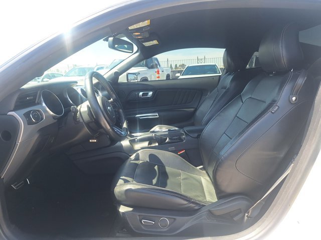 Used 2018 Ford Mustang Premium RWD image 10