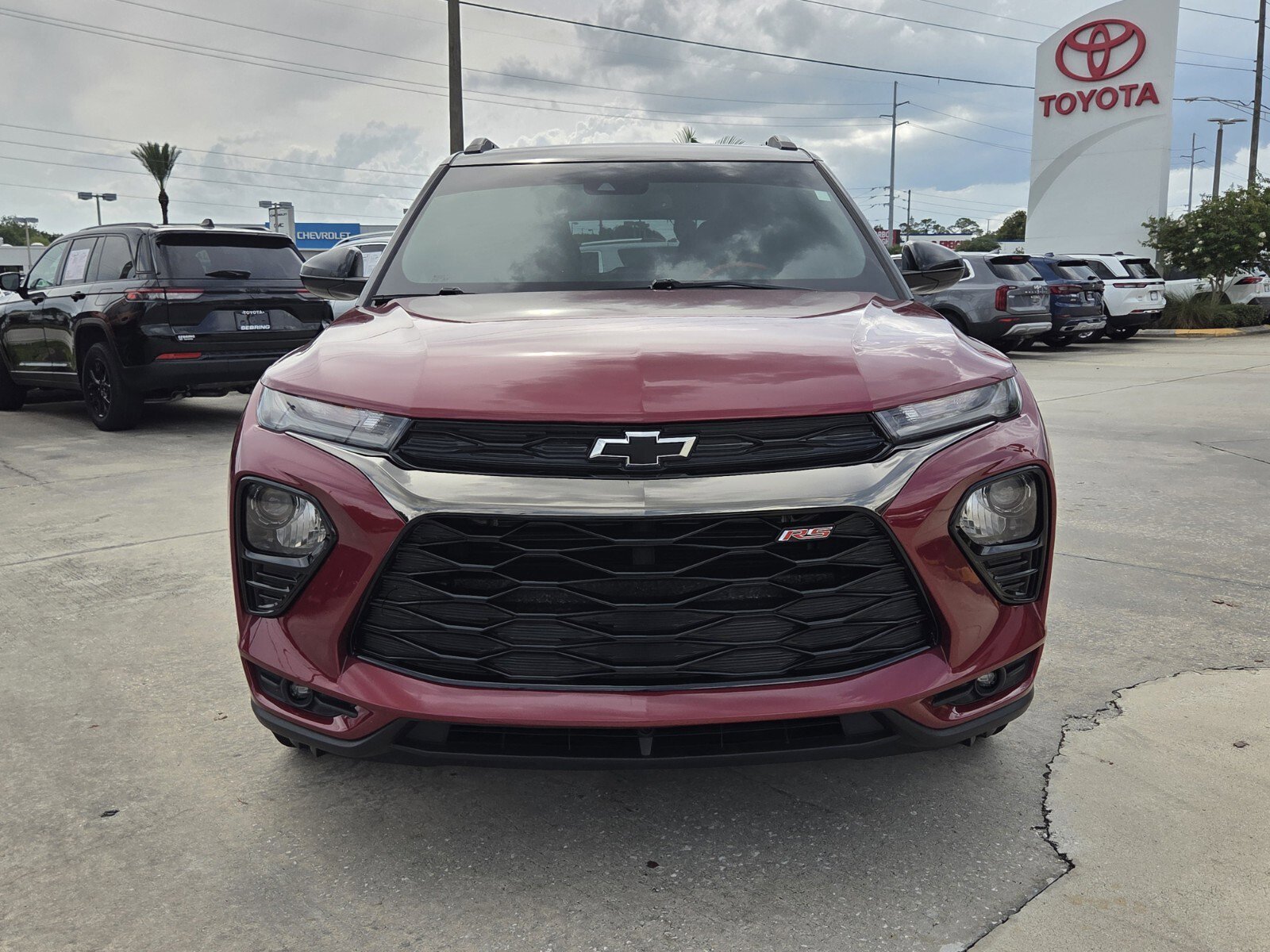 Used 2021 Chevrolet TrailBlazer RS w/ Convenience Package FWD image 2