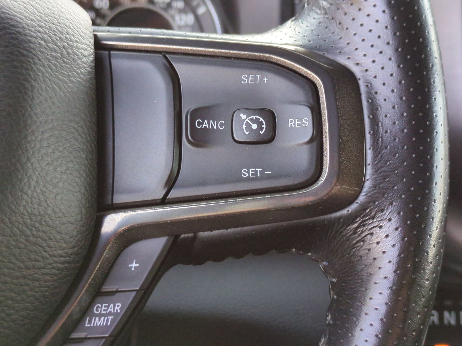 Used 2020 RAM 1500 Sport w/ Level 2 Equipment Goup w/2_L image 28