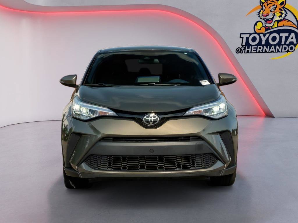 Used 2021 Toyota C-HR XLE FWD image 2