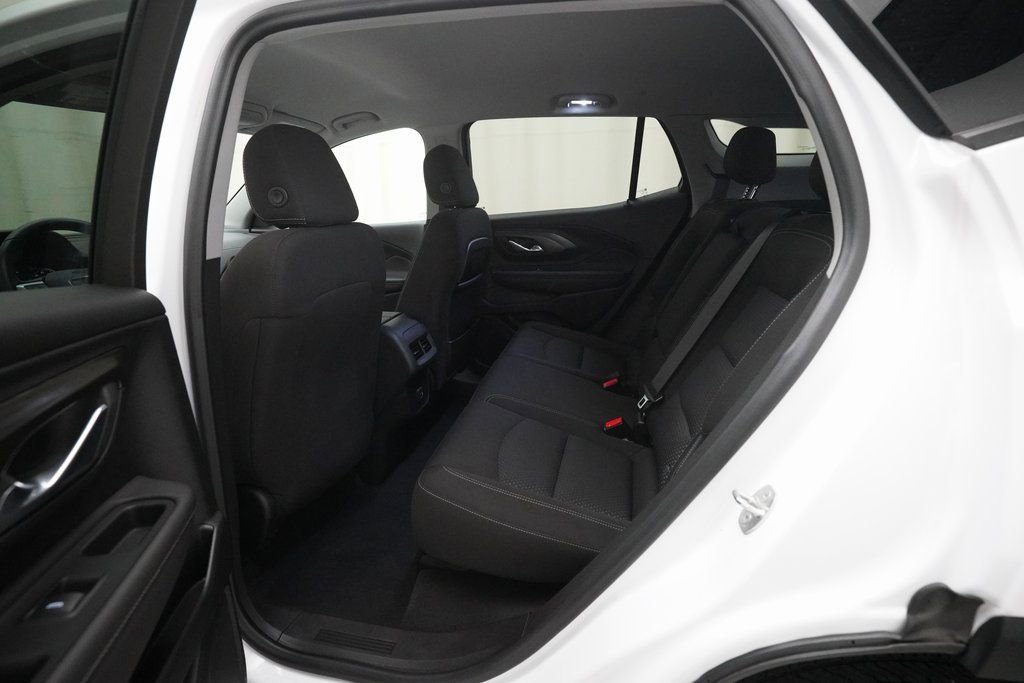 Used 2023 GMC Terrain SLE w/ Driver Convenience Package image 16