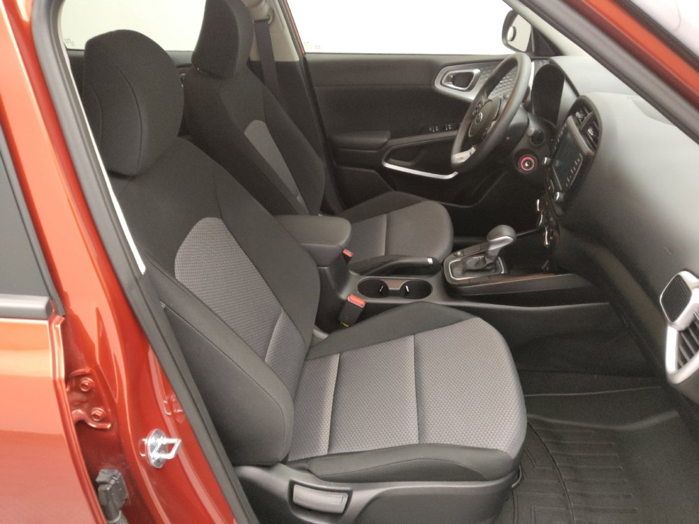 Used 2021 Kia Soul LX image 21