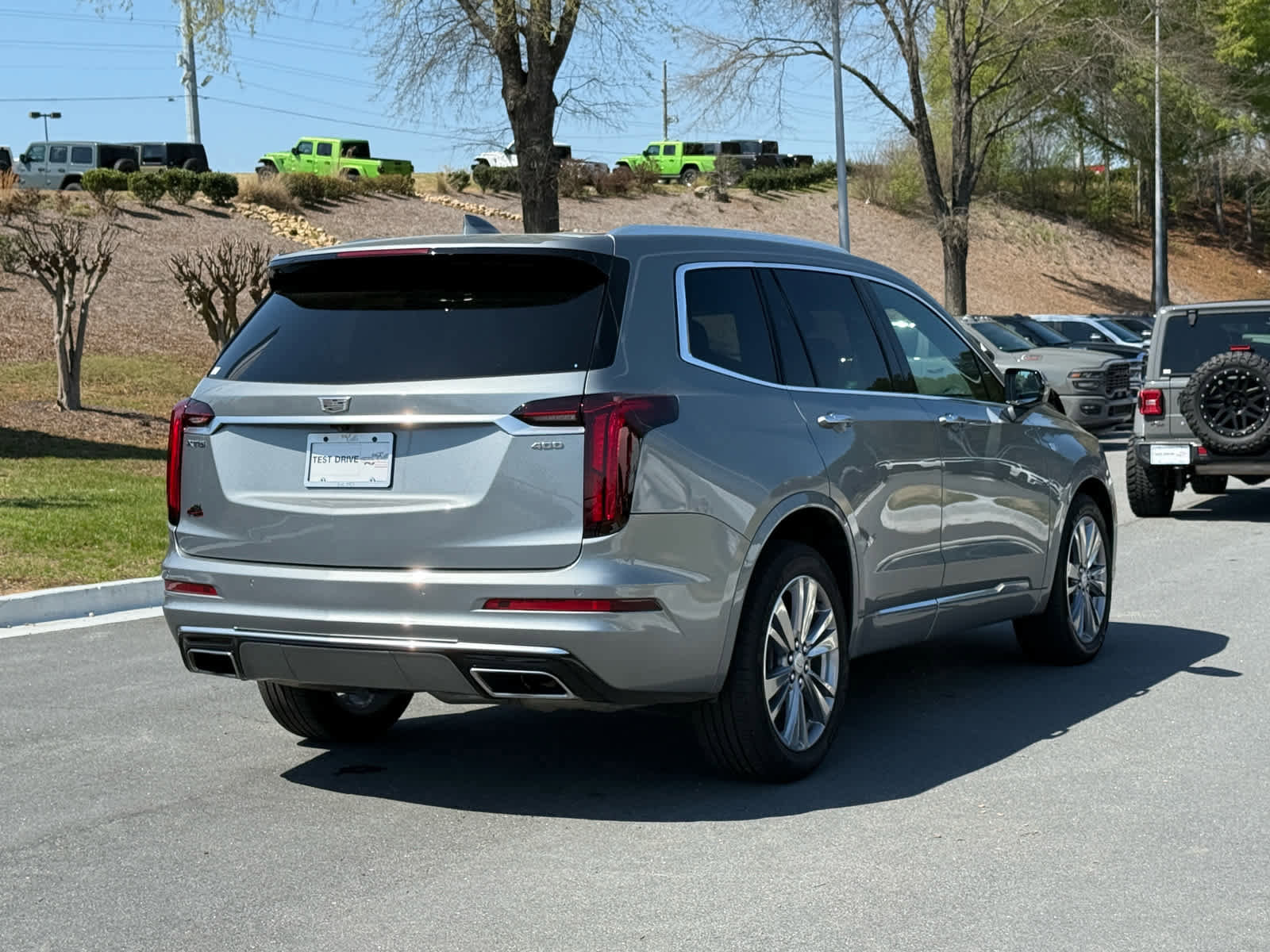 Used 2024 Cadillac XT6 Premium Luxury image 5
