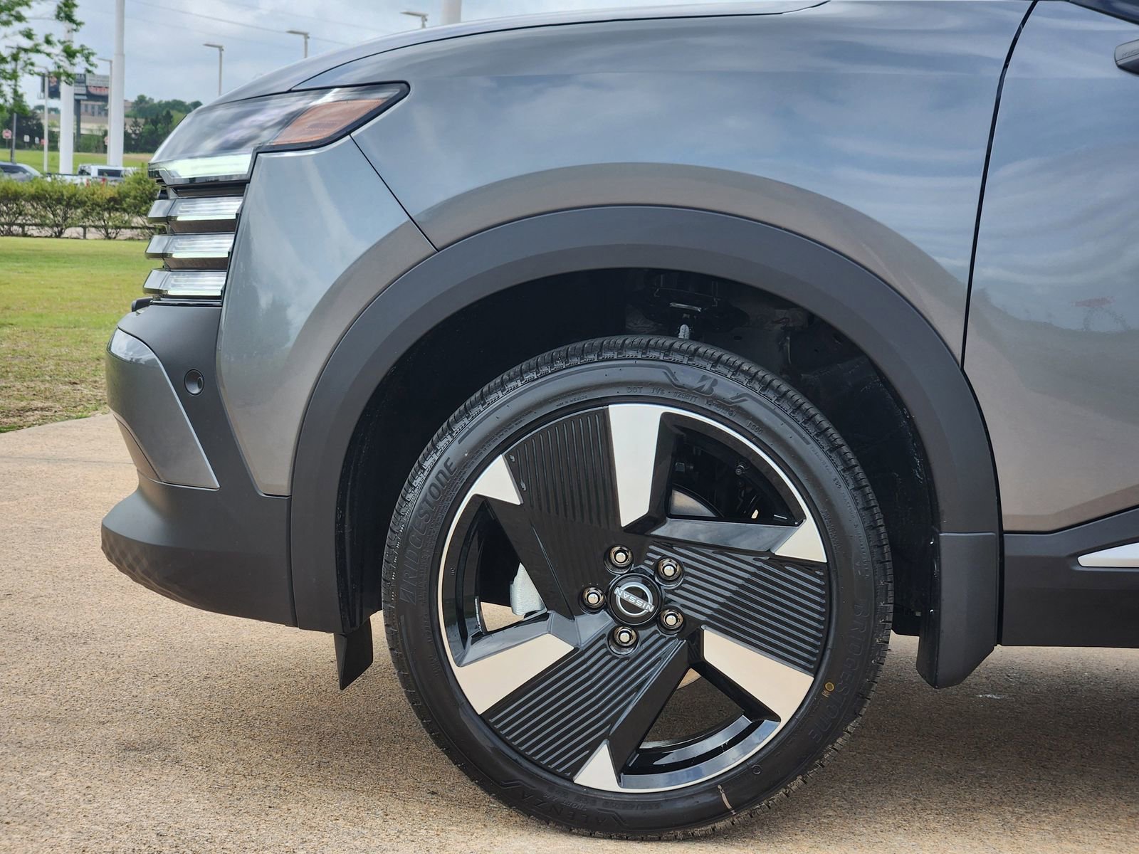 New 2026 Nissan Kicks SR image 10