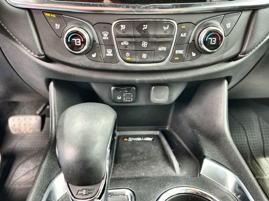 Certified 2023 Chevrolet Traverse Premier w/ Redline Edition AWD/4WD image 18