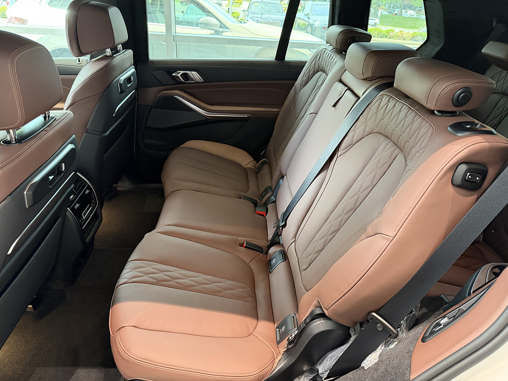 New 2027 BMW X7 M60i AWD/4WD image 13