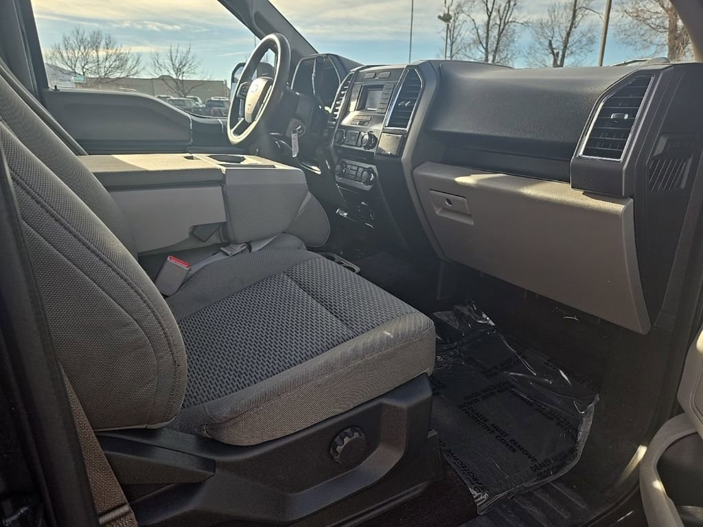 Used 2016 Ford F150 XLT image 25