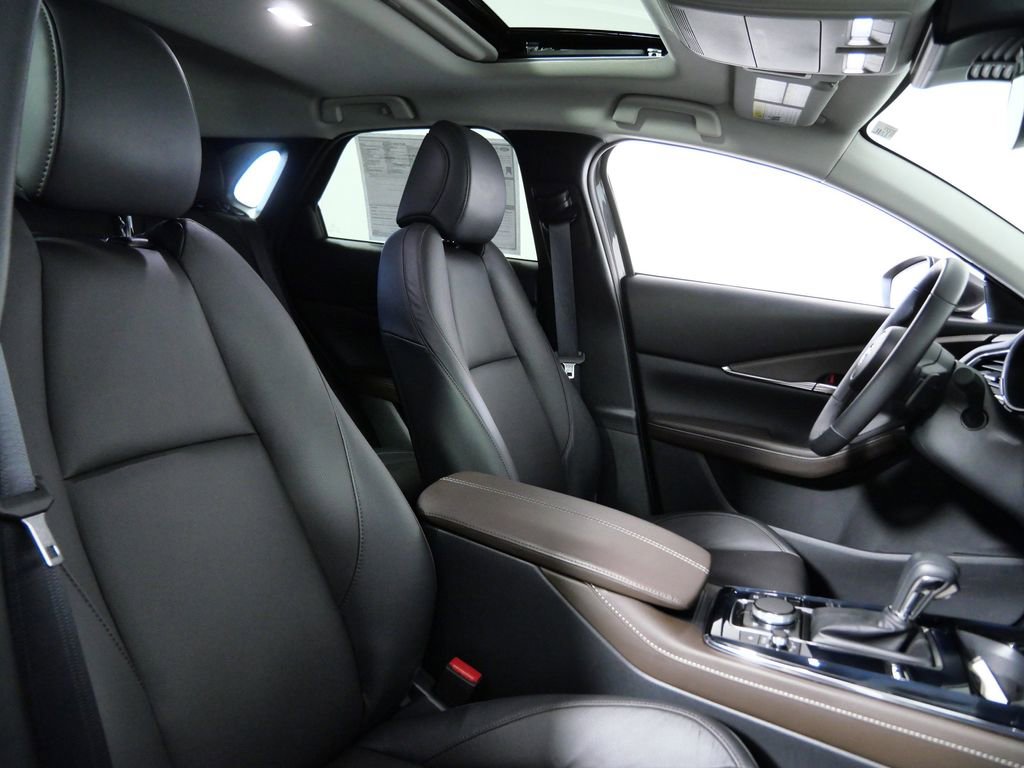 Used 2025 MAZDA CX-30 AWD 2.5 S w/ Premium Package image 11