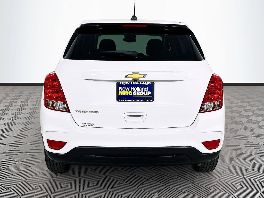 Used 2020 Chevrolet Trax LS w/ Tint and Cruise Package AWD/4WD image 6