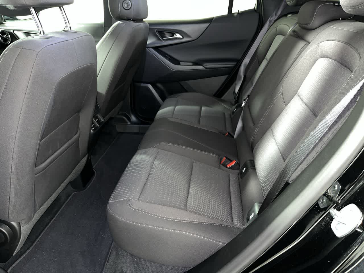 Used 2026 Chevrolet Equinox LT AWD/4WD image 27