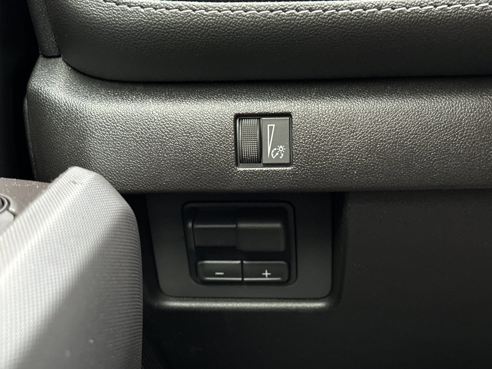 New 2026 Chevrolet Colorado LT image 30