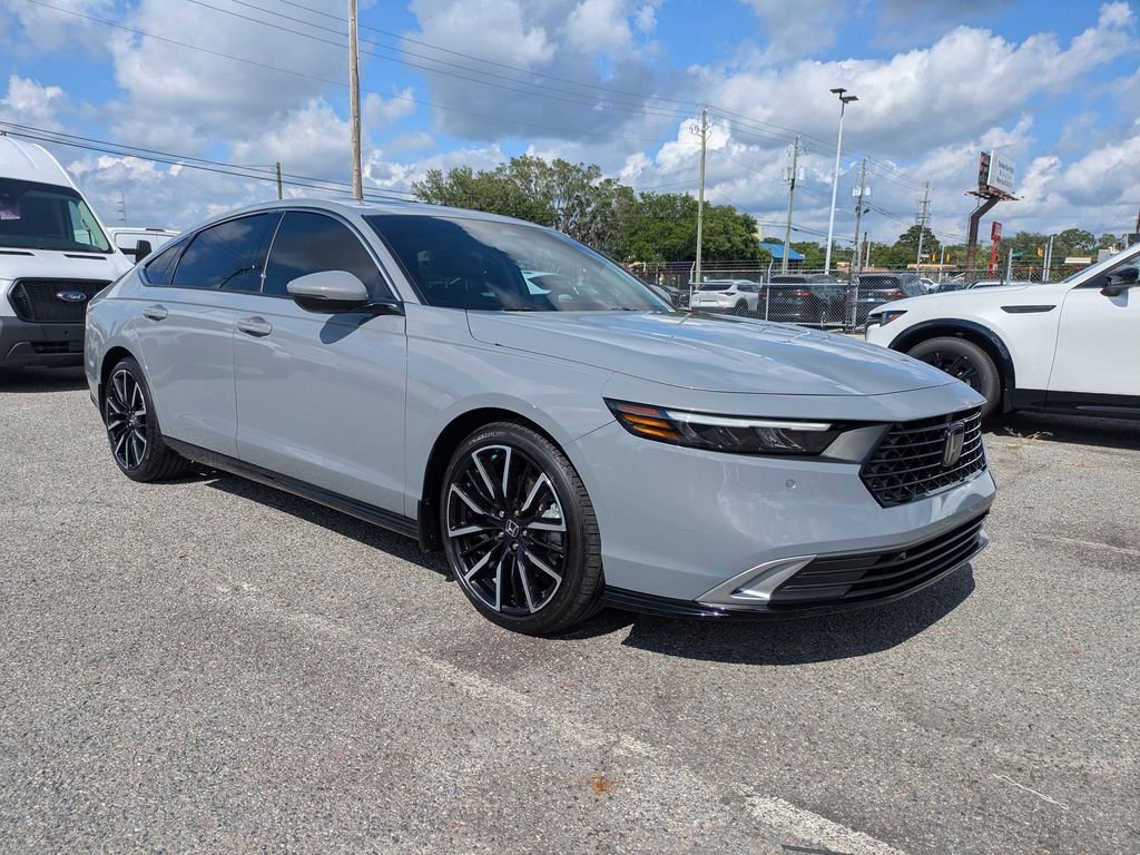 Used 2024 Honda Accord Touring video 2