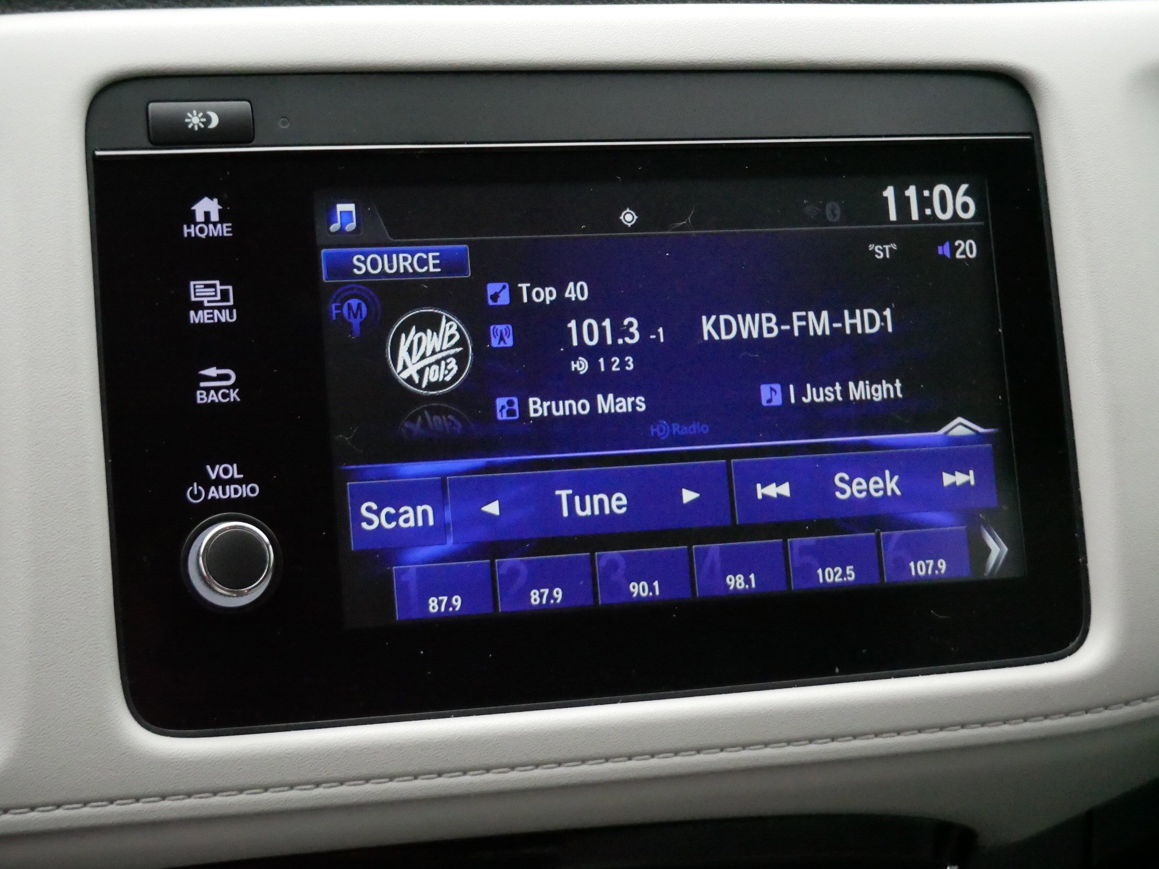 Used 2020 Honda HR-V EX image 22