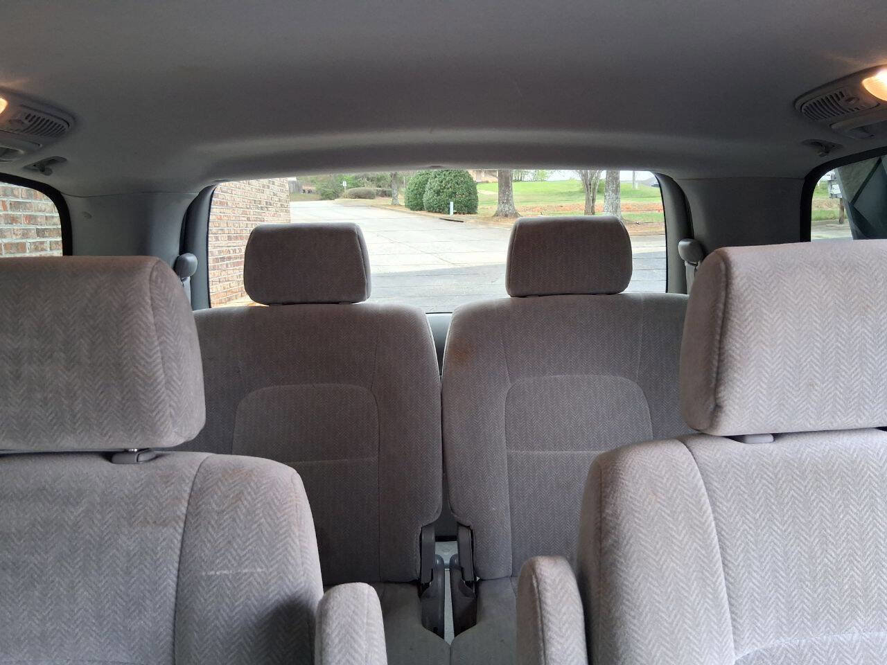 Used 2005 Kia Sedona EX image 17